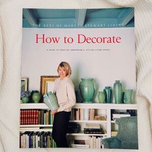 Martha Stewart, How to Decorate, Like New Condition